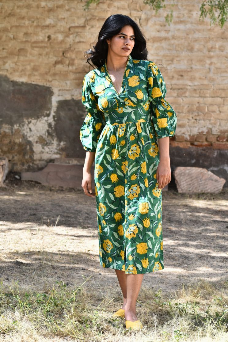 Emerald Fit-Flared Midi Dress Emerald Fit-Flared Midi Dress