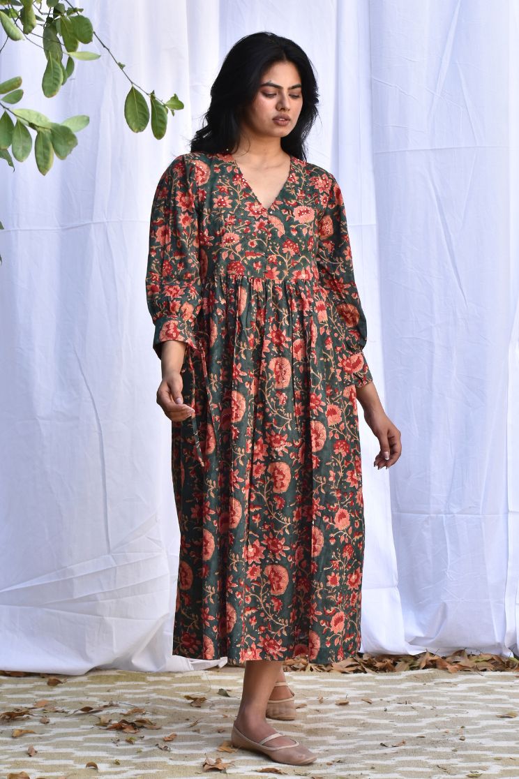 Valentina Fit Flared Midi Dress